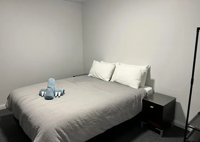 Albatross Motor Inn